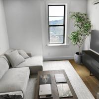 Newly renovated massive three bedroom!，位于纽约东村的酒店