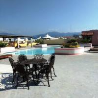 NEW Plaza Marina Vallarta Loft Pool BBQ Beach 10 min，位于巴亚尔塔港古斯塔沃·迪亚斯·欧勒达斯机场 - PVR附近的酒店