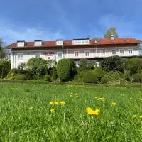 Hotel Auf Wolke 8,位于特罗斯特贝格安德尔阿尔兹的酒店