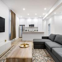 Modern & Bright 3BR with Sofabed in Mile-End，位于蒙特利尔Mile End的酒店