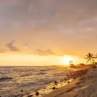 UNIT C - Sandy Toes Getaway in Kona，位于科纳的酒店
