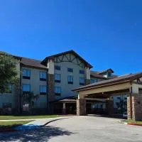 Comfort Inn & Suites Beeville，位于Beeville的酒店