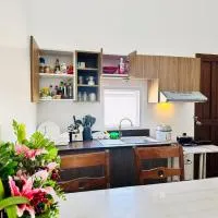 Fully AC Home in Gensun WiFi 100mbps NetflixCignal,位于桑托斯将军城的酒店