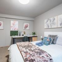 Boutique Private Rm 7 Min Walk to Sydney Domestic Airport - SHAREHOUSE，位于悉尼悉尼机场 - SYD附近的酒店