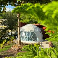 The Secret Garden - Glamping Grenada，位于Morne Rouge莫里斯主教国际机场 - GND附近的酒店