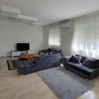 Très joli appartement au centre，位于安纳巴Rabah Bitat - AAE附近的酒店