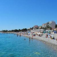 Nice Beach Promenade，位于尼斯Californie的酒店