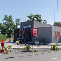 My pod Capsule Boutique Airport，位于埃塞萨皮斯塔里尼部长机场 - EZE附近的酒店