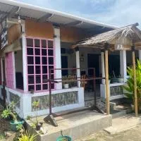 EL Homestay Bunaken，位于布纳肯的酒店
