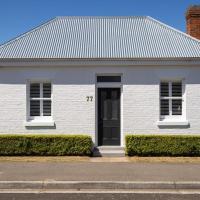 'Clarence' - A historic cottage in Perth，位于Perth朗塞斯顿机场 - LST附近的酒店