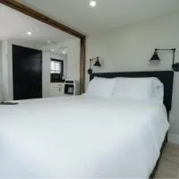 Cozy Cabin in a Rural setting-14,位于Peterborough的酒店
