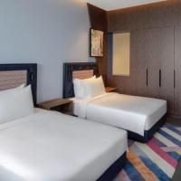 Hyatt Centric Jumeirah - Dubai Twin Room - UAE，位于迪拜朱美拉的酒店