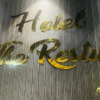 Hotel The Restu And Restaurant 300 Meter From Golden Temple，位于阿姆利则的酒店