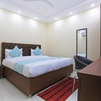 Hotel Mannat at Paschim Vihar，位于新德里Pashim Vihar的酒店