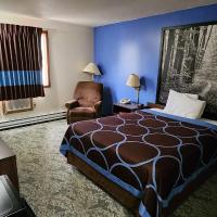 Hotel Iron Mountain Inn & Suites - Stay Express Collection，位于艾恩芒廷福特机场 - IMT附近的酒店