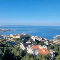 Arcadia Guesthouses - Ghazir, Lebanon,位于Ad Dkārīn的酒店