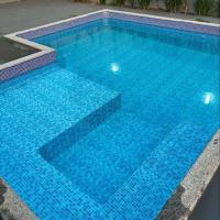 Casa em Campo Grande com piscina，位于大坎普坎普格兰特国际机场 - CGR附近的酒店