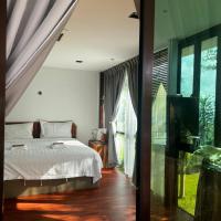 4 Simple Minimalistic Rooms at Sunset Lodge - Eco Valley Retreat 豐之谷，位于Balung斗湖机场 - TWU附近的酒店