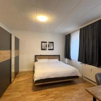 Bequemes Zimmer in moderner Unterkunft My Pension Duisburg，位于杜伊斯堡Hochheide的酒店