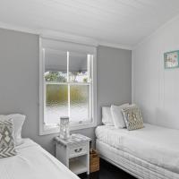 "Xanadu" Charming 2-Bed Retreat by Marcoola Beach，位于Bli Bli阳光海岸机场 - MCY附近的酒店