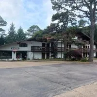 Bavarian Inn Motel & Restaurant，位于尤里卡斯普林斯的酒店