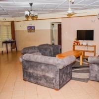 Karura and friends airbnb (affordable)，位于乌昆达Ukunda Airport - UKA附近的酒店