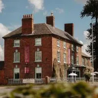 Old Orleton Inn - Telford，位于特尔福德的酒店