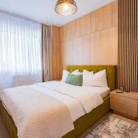 Denis Premium Suite - Private Parking - EV Station - Self Check-in，位于奥拉迪亚的酒店