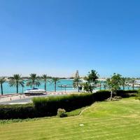 Marina Views Al Hamra Village，位于拉斯阿尔卡麦Al Hamra Village 的酒店