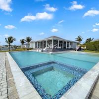 Largest Private Island Home & Pool Villa，位于爱丽丝镇南比米尼机场 - BIM附近的酒店