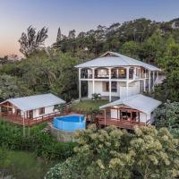 Apricari Villa / Luxury Views / 5 BDRM / Pool，位于罗阿坦Guanaja - GJA附近的酒店