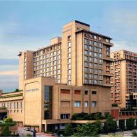 新德里尼赫鲁广场伊洛斯酒店，位于新德里Nehru Place的酒店