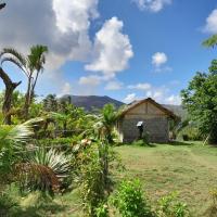 Yasur View Bungalow and Tree House，位于White Sands的酒店
