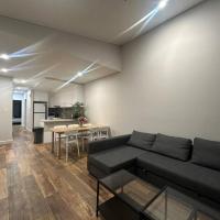 Cozy & Spacious 3 Bedroom House Glebe，位于悉尼格里布的酒店