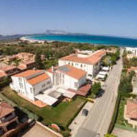 HOTEL AL FARO spiaggia la Cinta SanTeodoro，位于圣特奥多罗的酒店