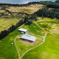 Anna Bay 20 acres luxury farm，位于Salt Ash纽卡斯尔机场 - NTL附近的酒店