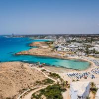 Kritamo Beach Hotel Apartments，位于阿依纳帕的酒店