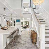 Stunning Townhouse w Tennis & Pool，位于南安普敦的酒店