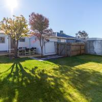 Charming 3 Bedroom Home Near Christchurch City，位于基督城辛德翰的酒店