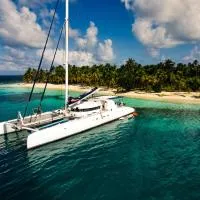 EL CATAMARAN MAS GRANDE de San Blas, Panama -TODO INCLUIDO-，位于Isla Wichitupo Grande的酒店