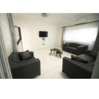 DAA DINGBE SUITES - Luxury Two Bedroom Apartments，位于塔马拉Tamale - TML附近的酒店