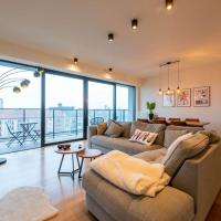 Casa Matti Modern Apartment with Canal View and Terrace，位于根特Bloemekenswijk的酒店