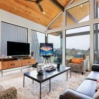 Private, Waterfront Escape，位于新布朗费尔斯的酒店