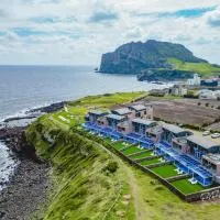 Haeilri Pool&SPA Hotel，位于西归浦市的酒店