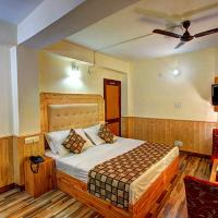 GRG Hotel Highway Inn Manali - A Peacefull Stay & Parking Facilities & Luxury Collection，位于马拉里Mall Road的酒店