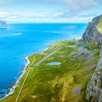 Værøy Old Airport，位于VærøyVærøy Heliport - VRY附近的酒店