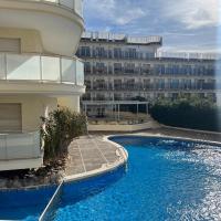 Clear Water Beach Apartments，位于萨洛的酒店