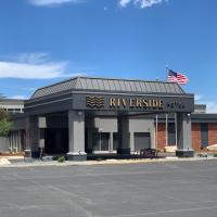 Riverside Hotel，位于卡斯珀卡斯帕-纳特罗纳国际机场 - CPR附近的酒店