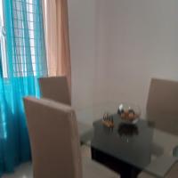 Apartamento en la Jacobo Majluta con piscina，位于JacaguaLa Isabela International Airport - JBQ附近的酒店