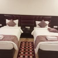 Hotel Leela Galaxy，位于KushinagarKushinagar International Airport - KBK附近的酒店